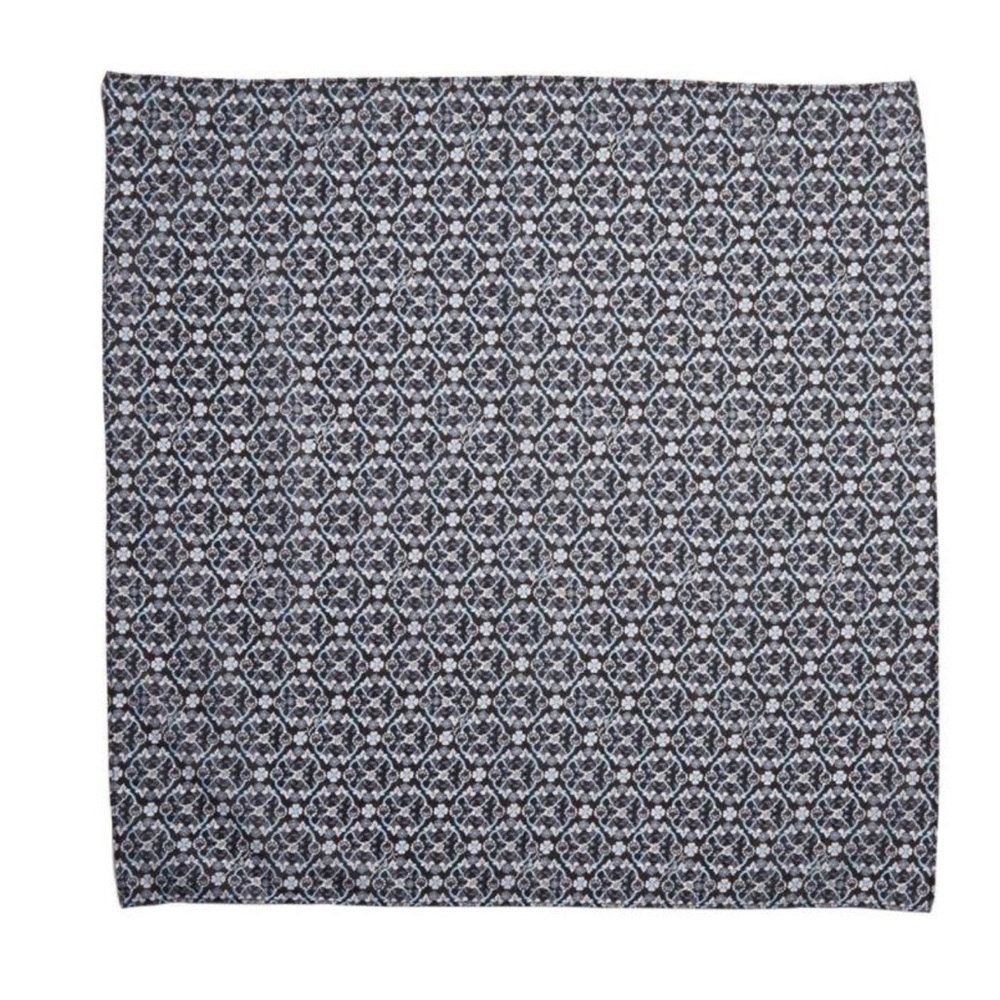 Vera Bradley Scarf / Bandana Charcoal Vines Print New In Packaging - Picture 2 of 4
